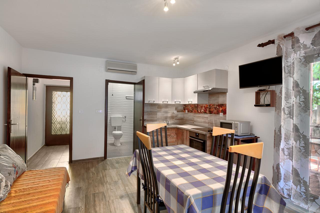 Vesna Apartment Пиешчана Увала Екстериор снимка